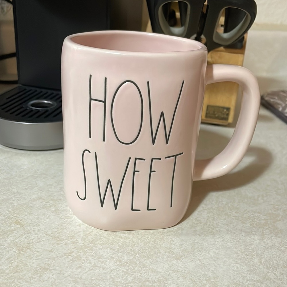 🆕 RAE DUNN Mug